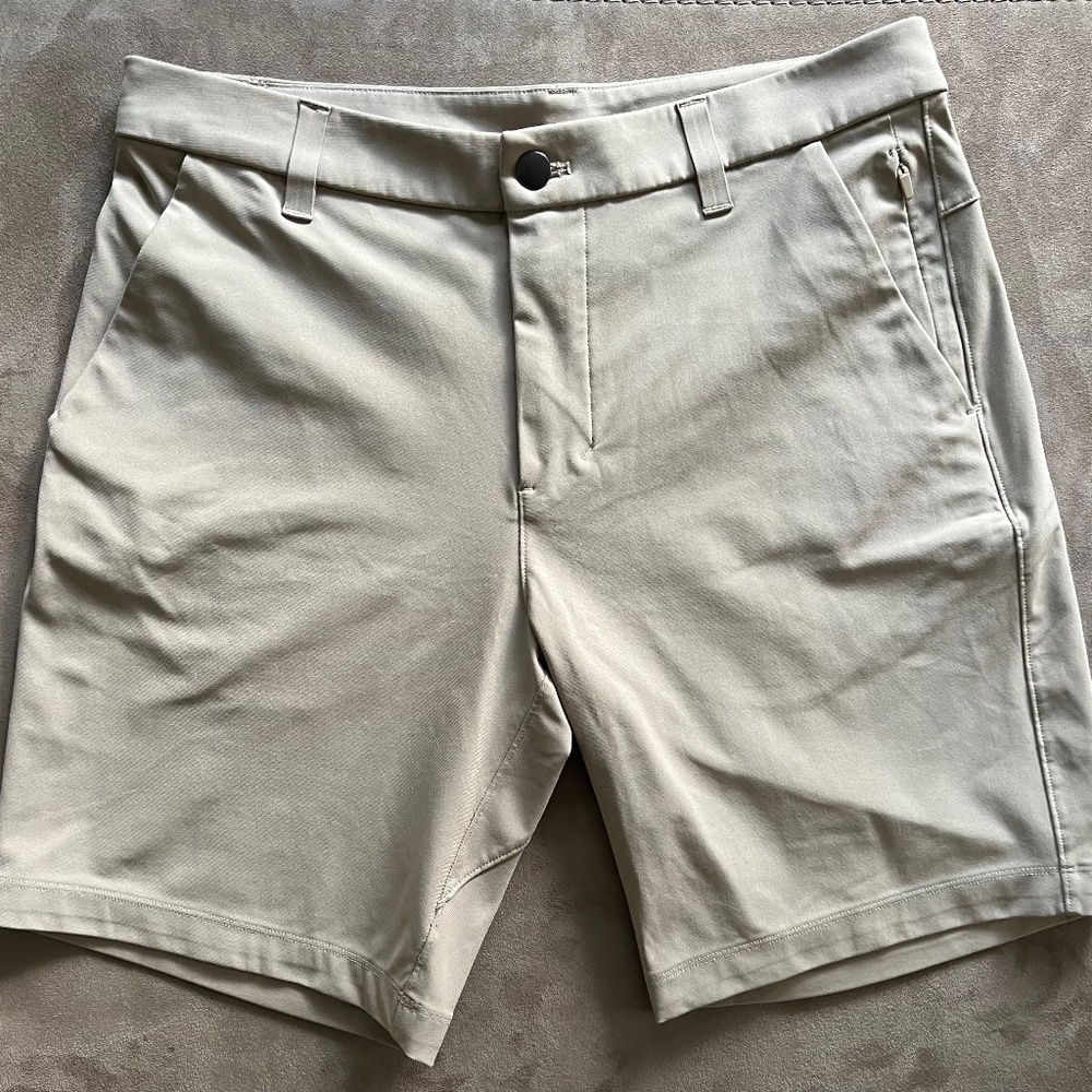 Lululemon Commission Short Warpstreme size 30